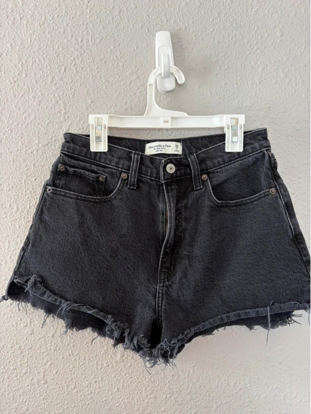 Abercrombie & Fitch Curve Love The Mom Short High Rise Black size 26/2